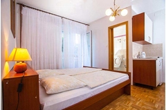 Jeftini apartmani Makarska - Apartman Marita S2 01